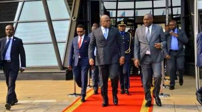 Après un bref séjour à l’étranger  RDC : Félix Tshisekedi regagne la capitale sur fond de vives tensions 